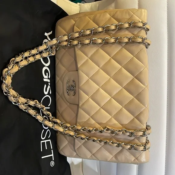 Chanel jumbo single flap bought at Yoogie’s Closet had it cleaned touched up - Picture 1 of 15